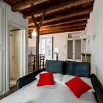 Navigli Cozy Nest - Central Studio Apt
